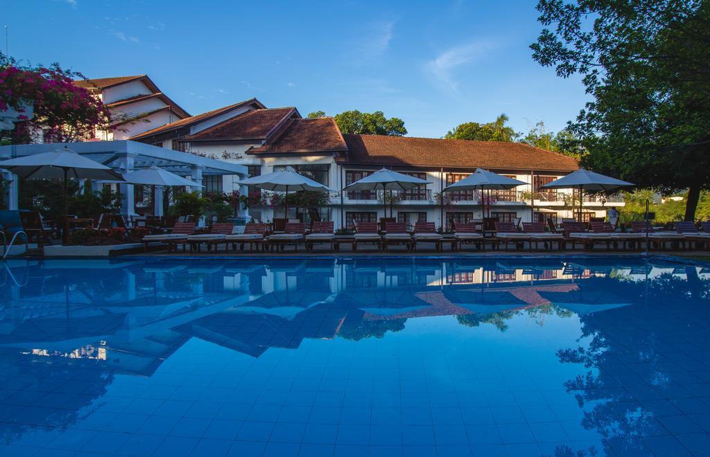Mahaweli Reach Hotel Kandy Kültér fotó
